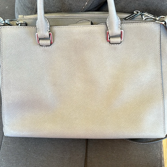 Michael Kors Purse- Needs TLC - Picture 13 of 16